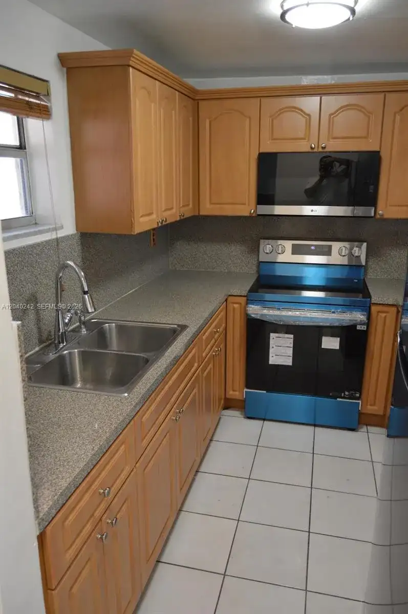 1910 W 56th St # 3312, Hialeah FL 33012 photo 4