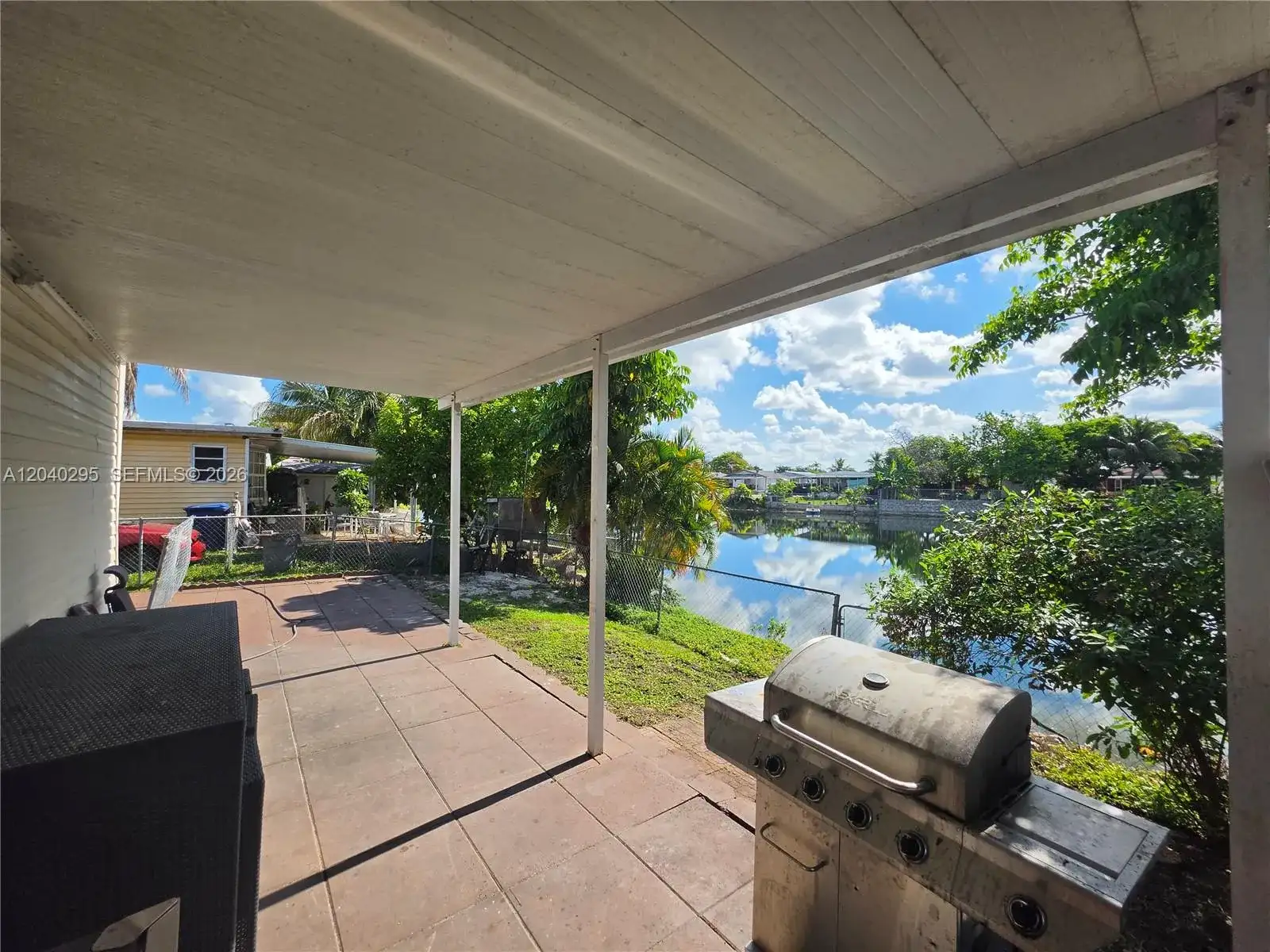 1529 SW 131 Avenue, Miami FL 33184 photo 3