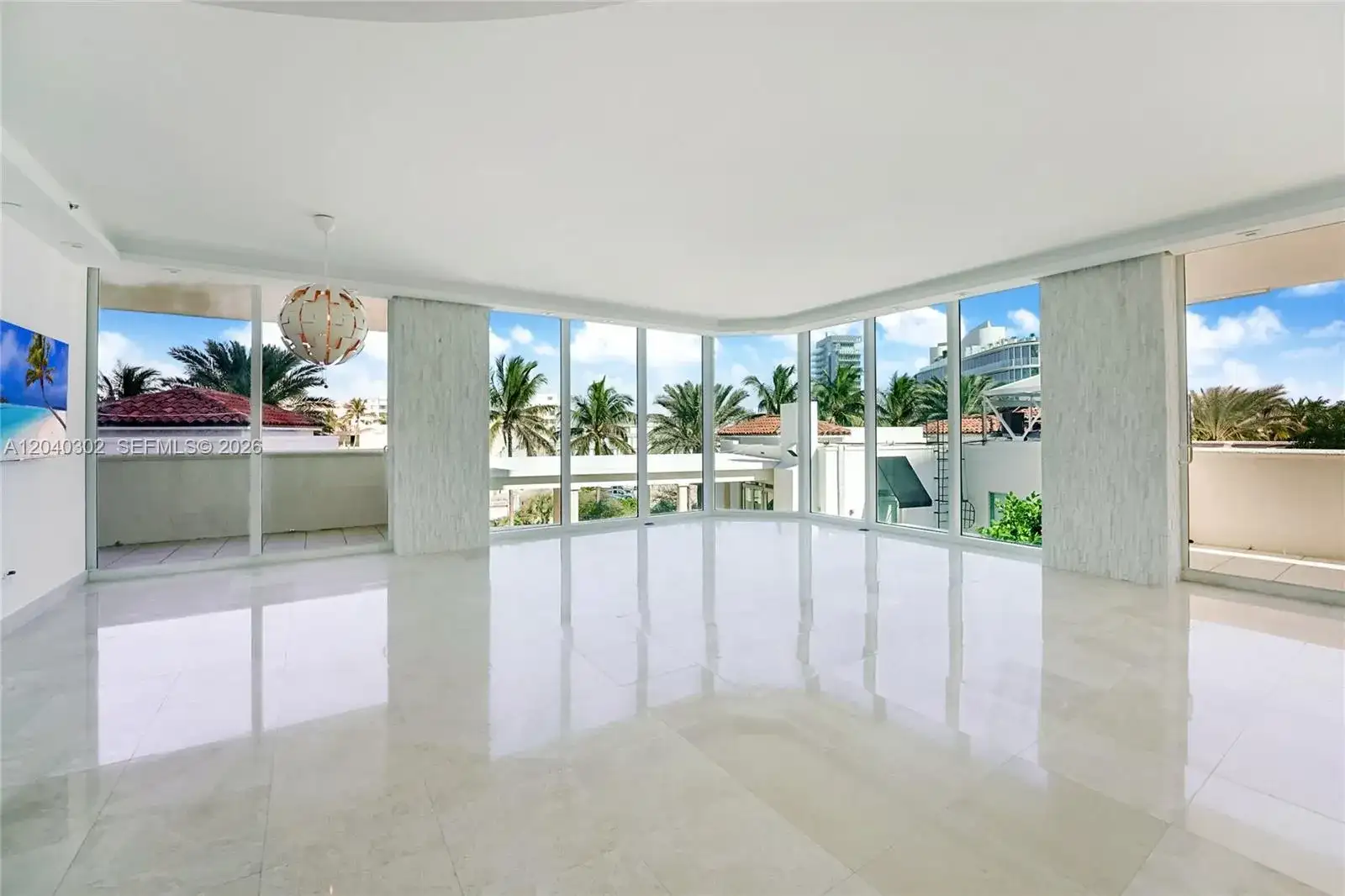 300 S Pointe Dr # 405, Miami Beach FL 33139 photo 3