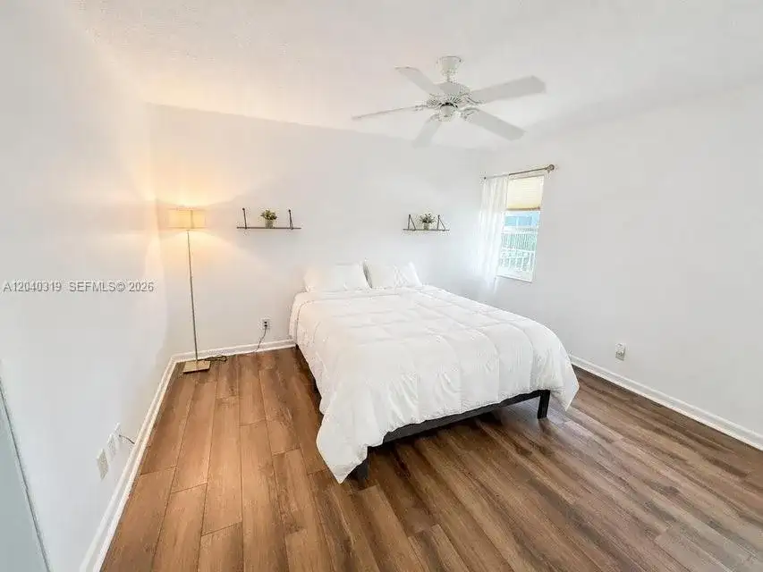 860 SE 6th Ave # 409, Deerfield Beach FL 33441 photo 4