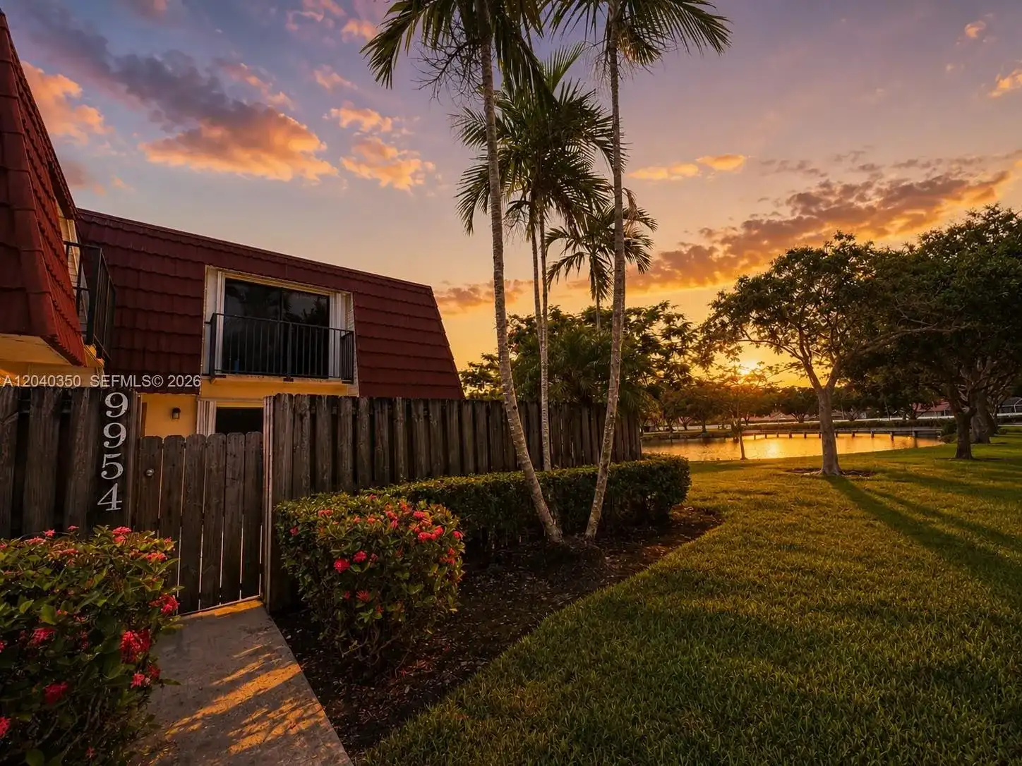 9954 NW 6th Pl, Plantation FL 33324