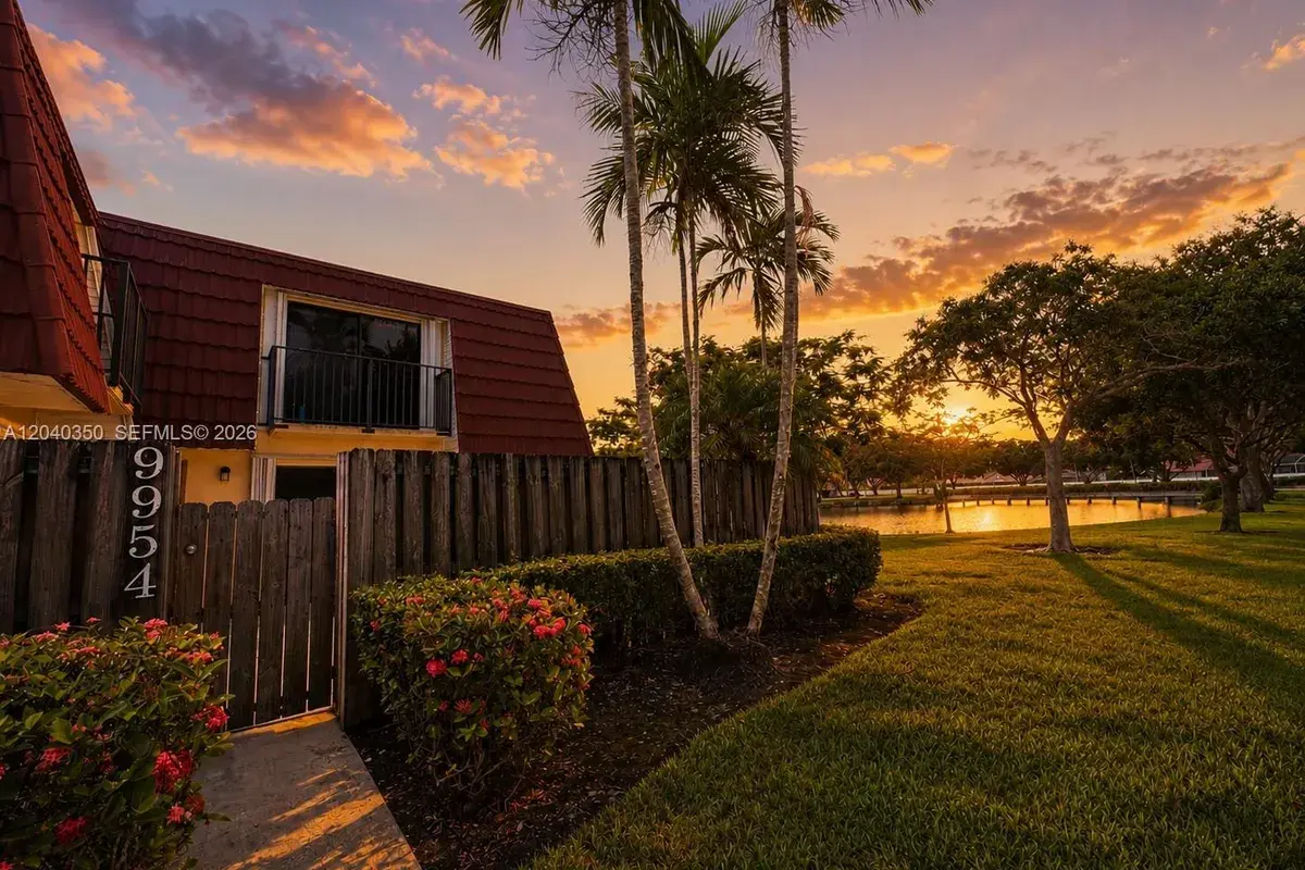 9954 NW 6th Pl, Plantation FL 33324