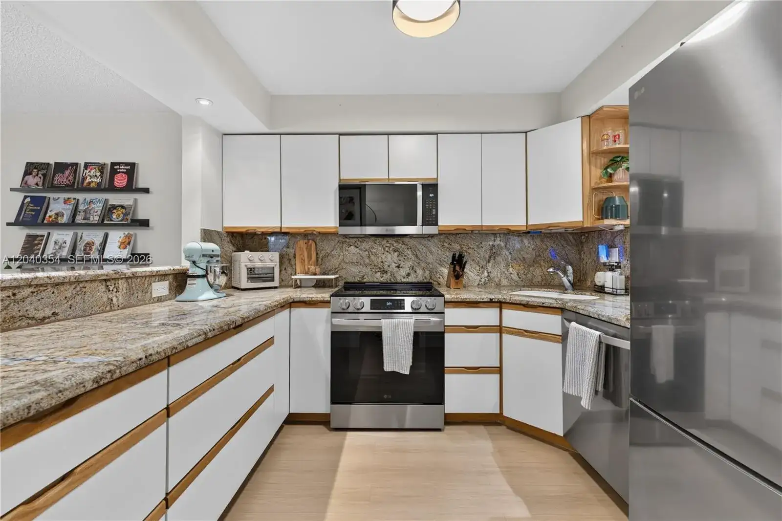 630 Tennis Club Dr # 107, Fort Lauderdale FL 33311 photo 4