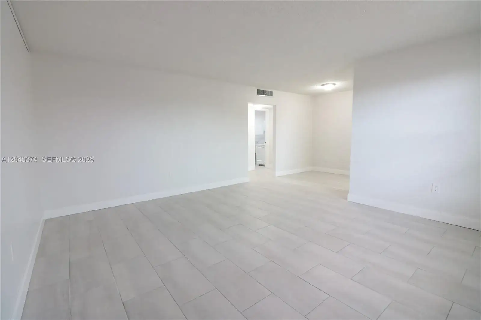400 NE 1st St # 108, Hallandale Beach FL 33009 photo 2