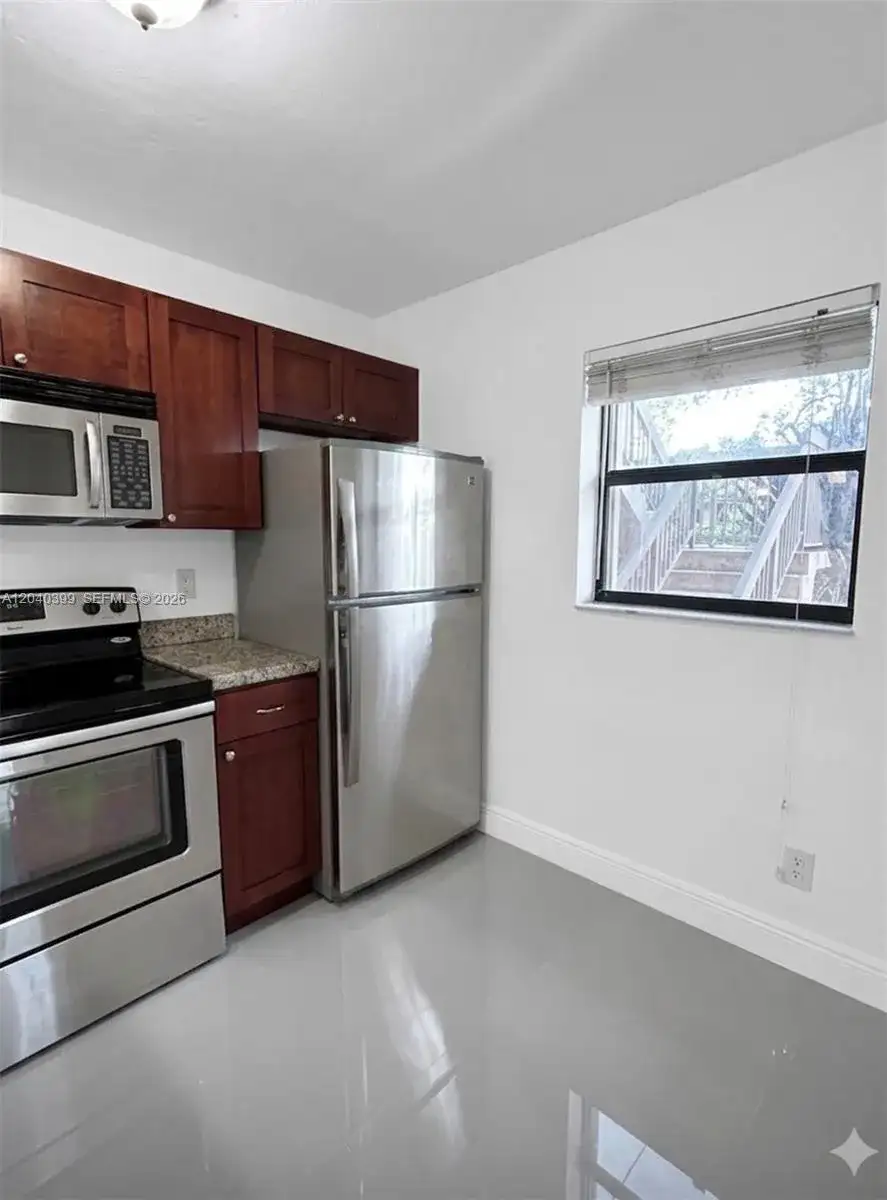10325 NW 11th St # 101, Pembroke Pines FL 33026 photo 3