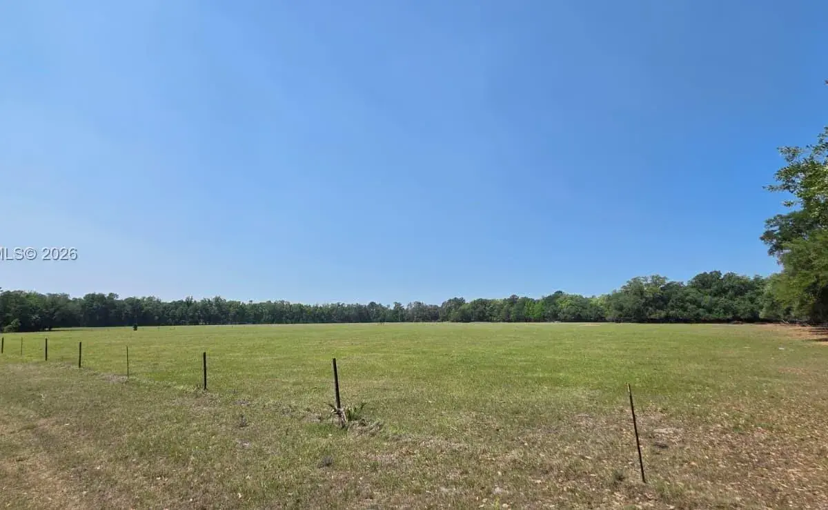 xx SE 225th Dr, Other City - In The State Of Florida FL 32640