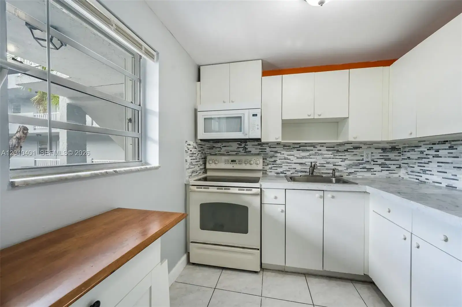 1725 W 60th St # F220, Hialeah FL 33012 photo 3