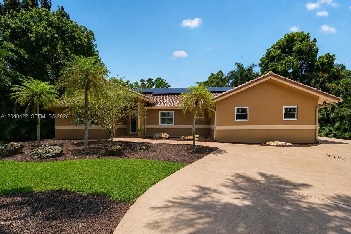 15720 SW 56th St, Southwest Ranches FL 33331