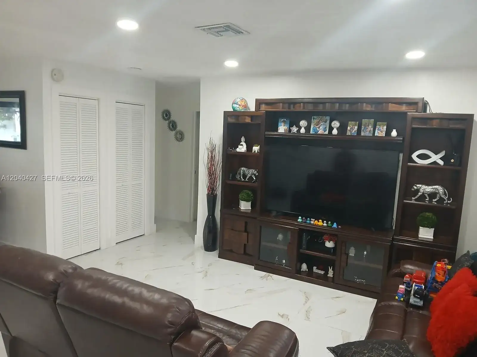 235 SW 18th Ave, Homestead FL 33030 photo 2