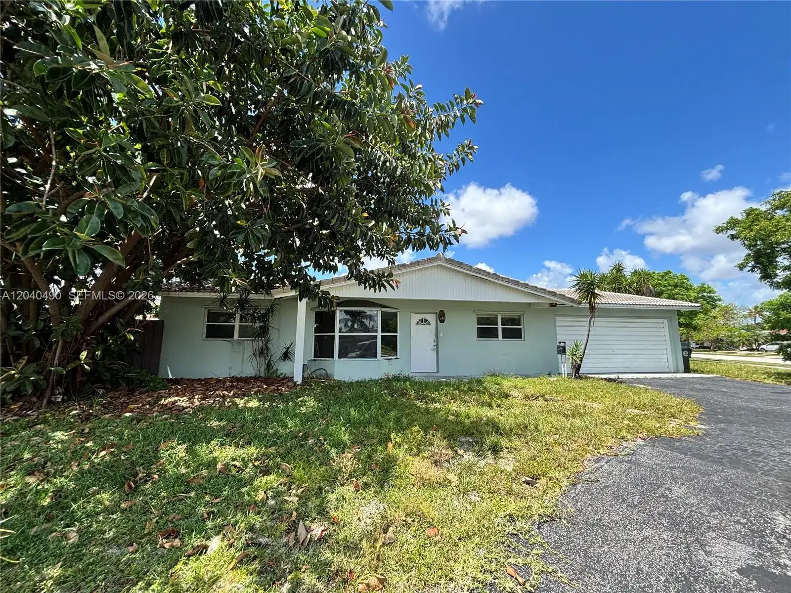 4300 NW 9th Ct, Coconut Creek FL 33066 photo 2