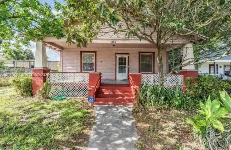 815 E FriersonAv, Tampa FL 33603