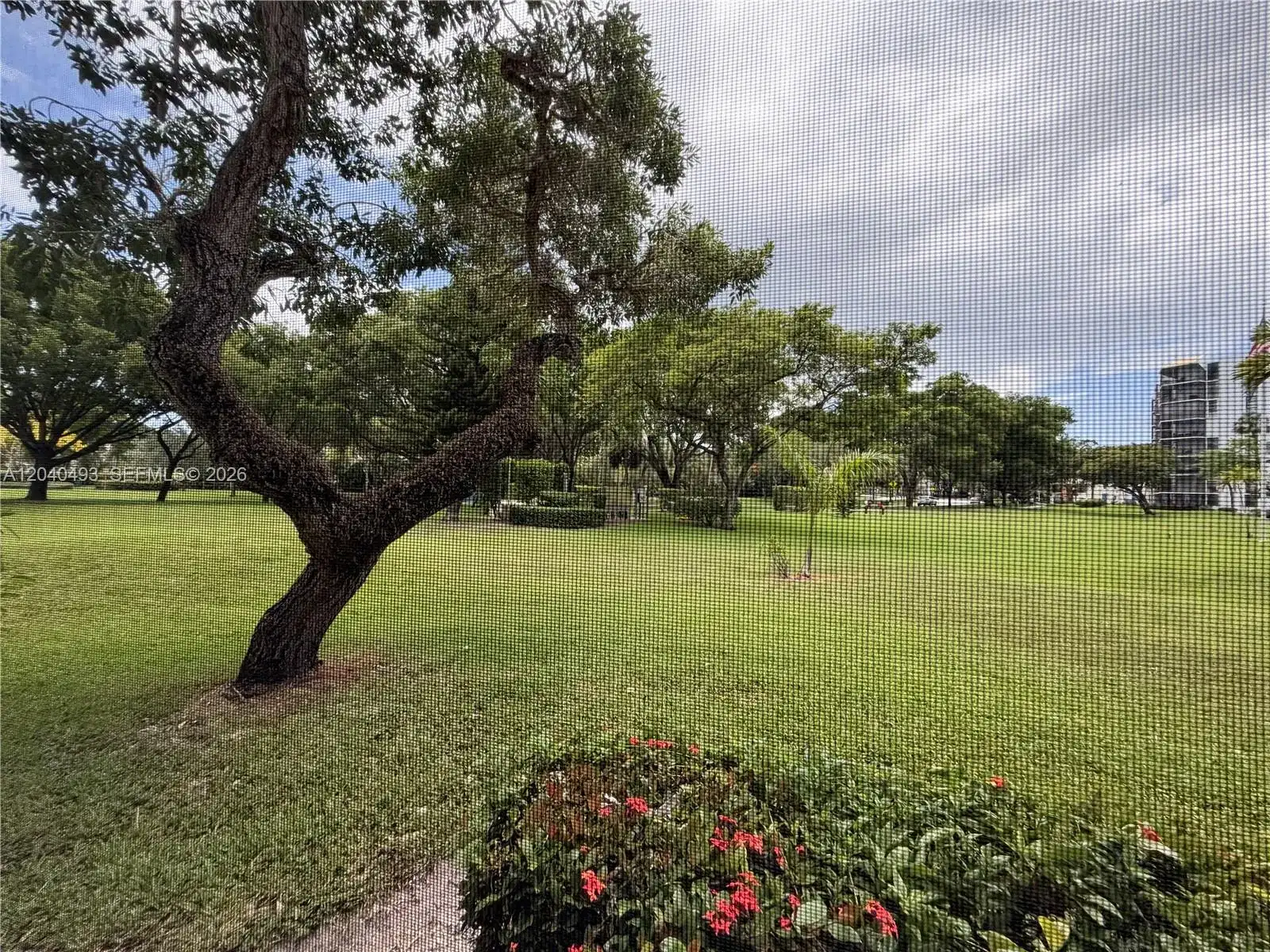 20500 W Country Club Dr # 109, Aventura FL 33180 photo 4