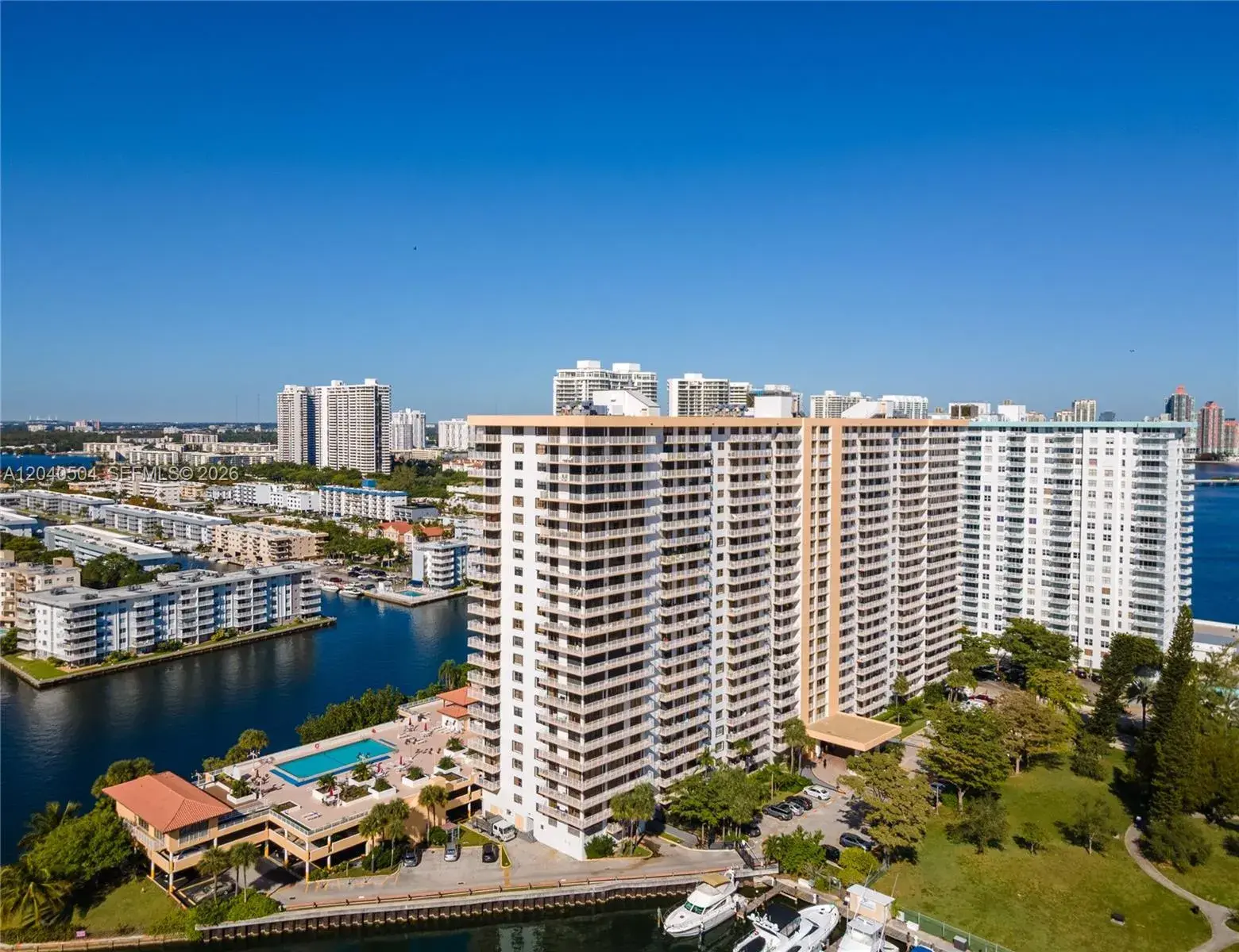 290 174th St # 318, Sunny Isles Beach FL 33160