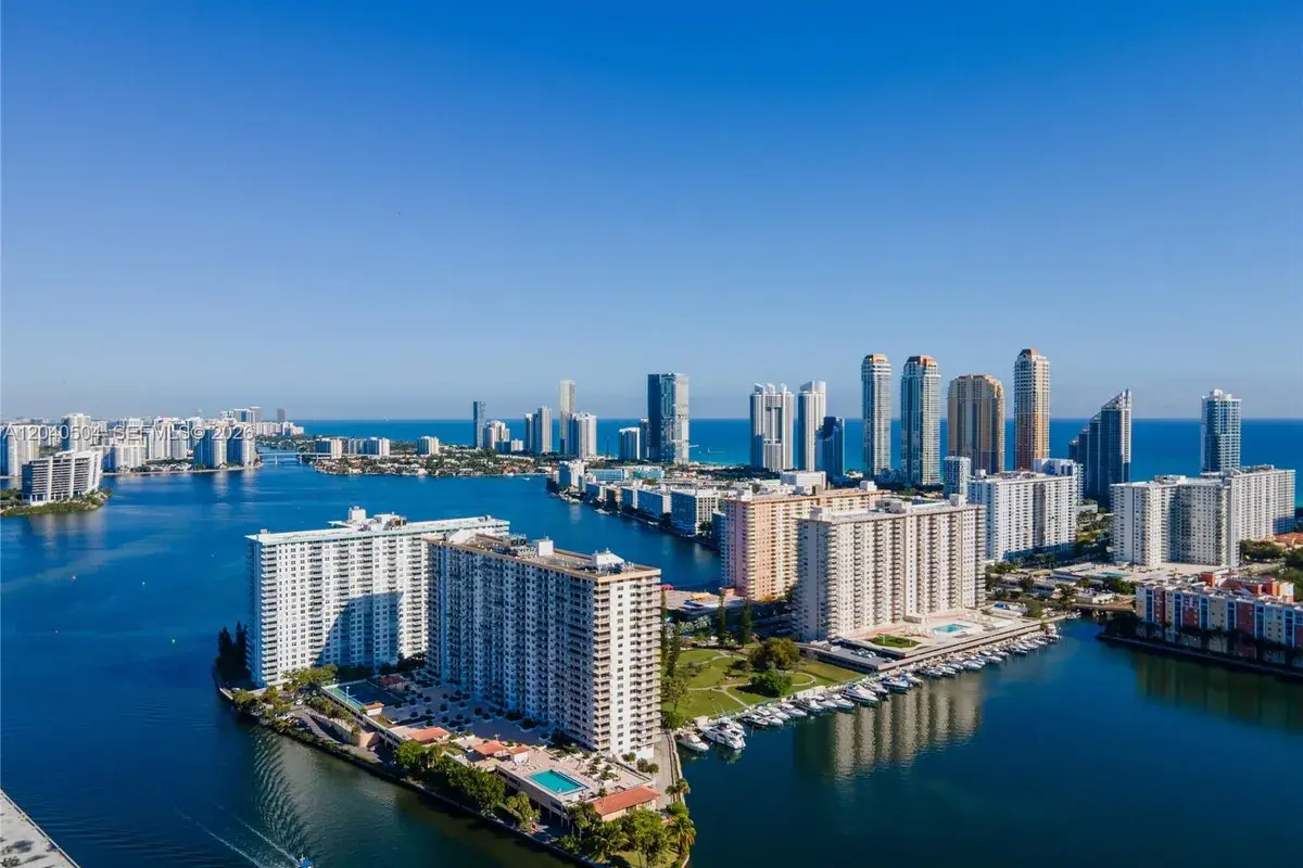 290 174th St # 318, Sunny Isles Beach FL 33160