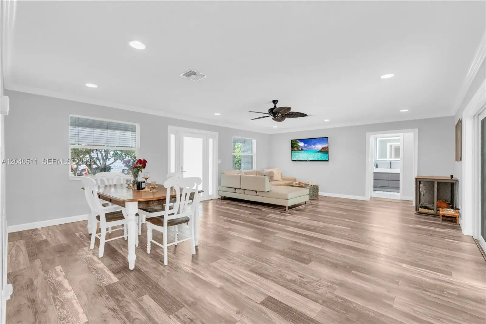 1405 SW 4th Ter, Pompano Beach FL 33060 photo 5