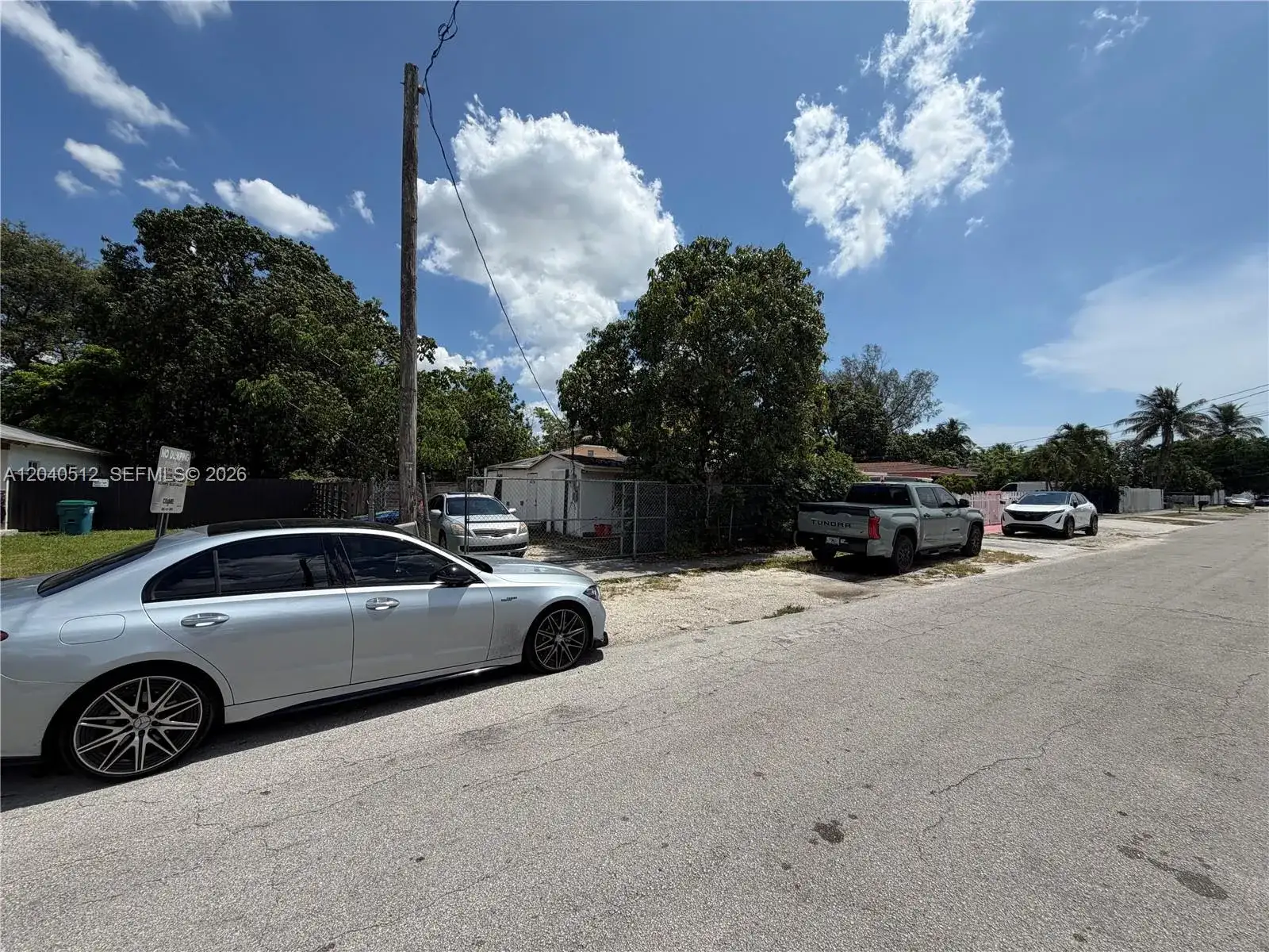867 NW 109th St, Miami FL 33168 photo 2