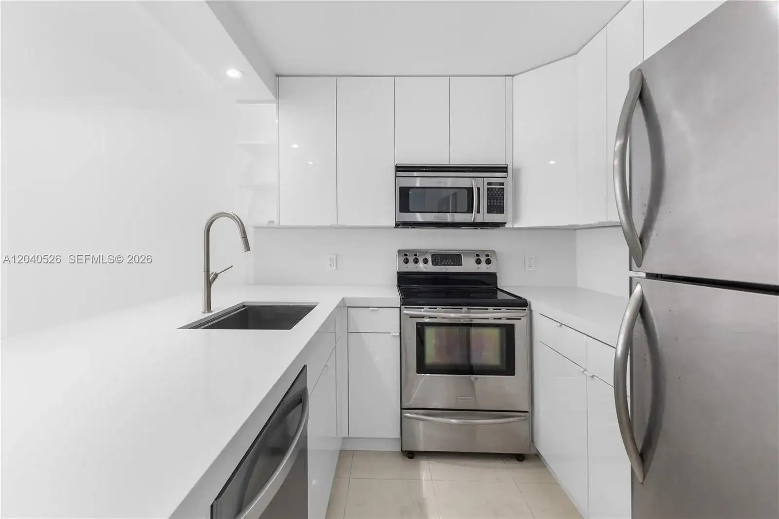 345 Ocean Dr # 924, Miami Beach FL 33139 photo 5