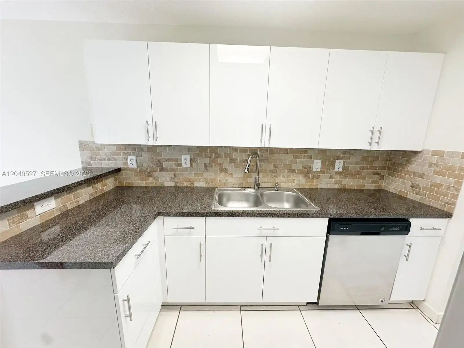 2150 NW 171st Ter, Pembroke Pines FL 33028 photo 4