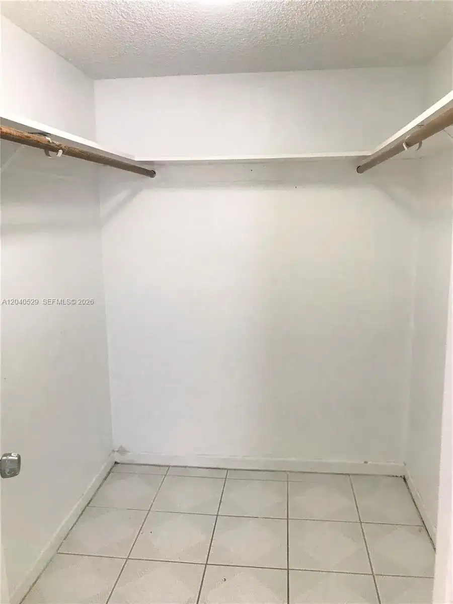 10000 NW 80 Ct # 2537, Hialeah Gardens FL 33016 photo 5