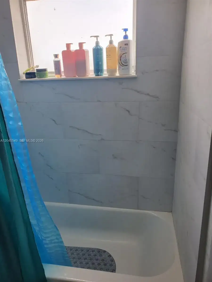 140 NW 87th Ave # G214, Miami FL 33172 photo 3