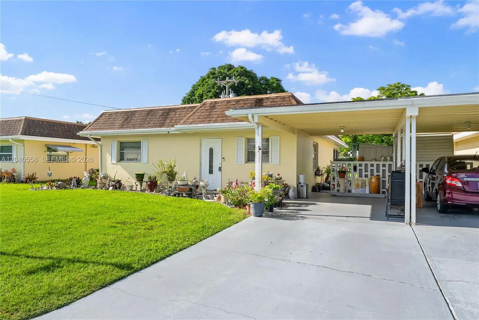 2208 Gardenia Way, Lehigh Acres FL 33936 photo 3