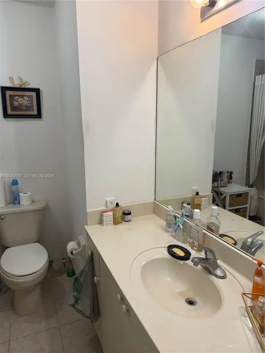 5943 SW 162nd Pl, Miami FL 33193