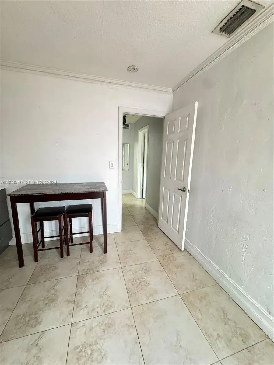 11340 SW 41st Ter, Miami FL 33165