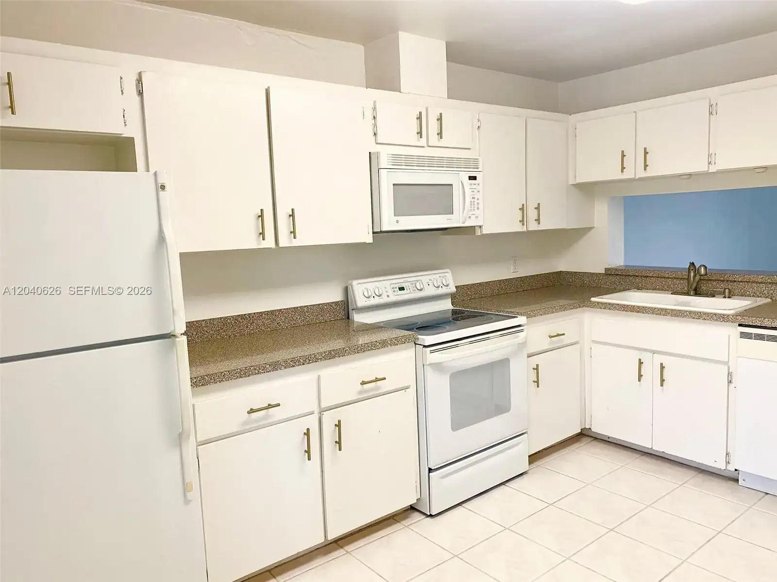 15 escondido court # 148, Other City - In The State Of Florida FL 32701 photo 3
