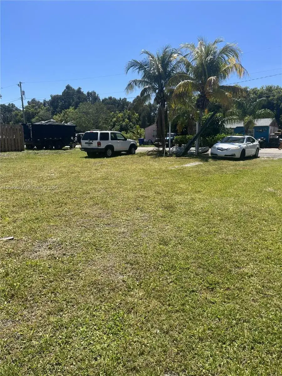 5754 SE Green Ln, Stuart FL 34997 photo 3