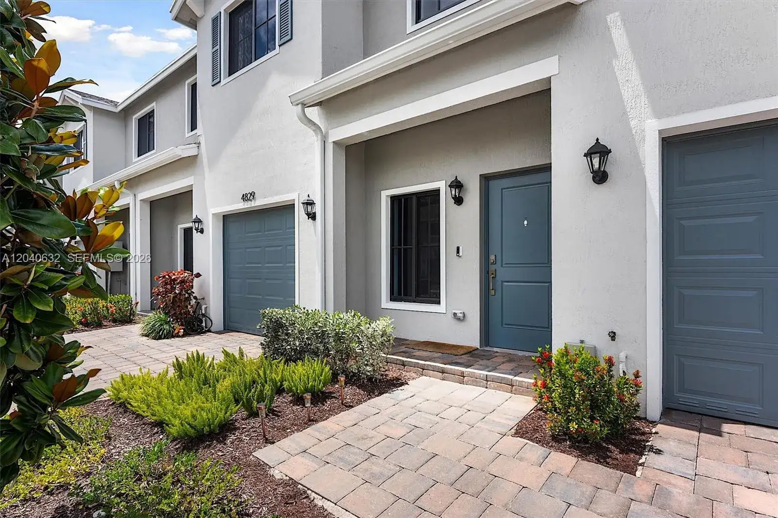 4825 Dillion St, Lake Worth FL 33463 photo 4