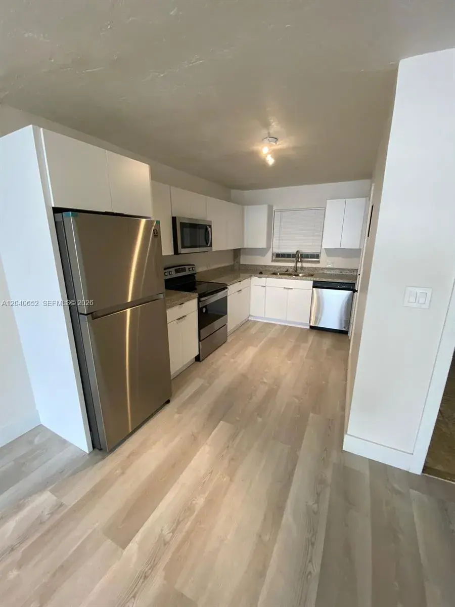 1939 Jefferson St # 102, Hollywood FL 33020