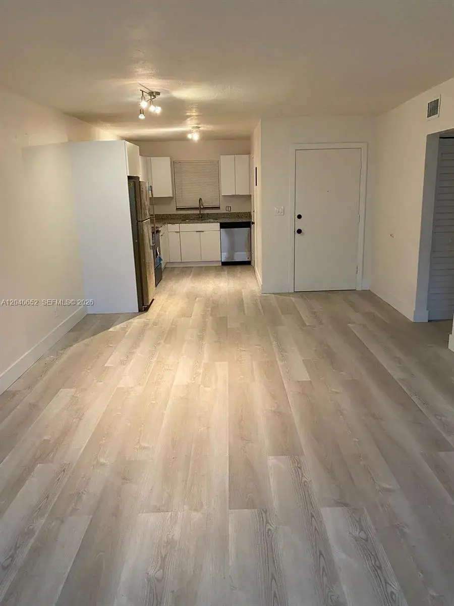 1939 Jefferson St # 102, Hollywood FL 33020