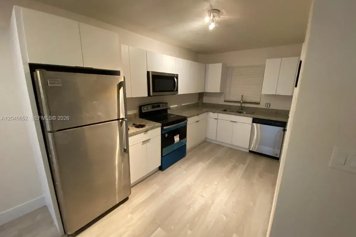 1939 Jefferson St # 102, Hollywood FL 33020