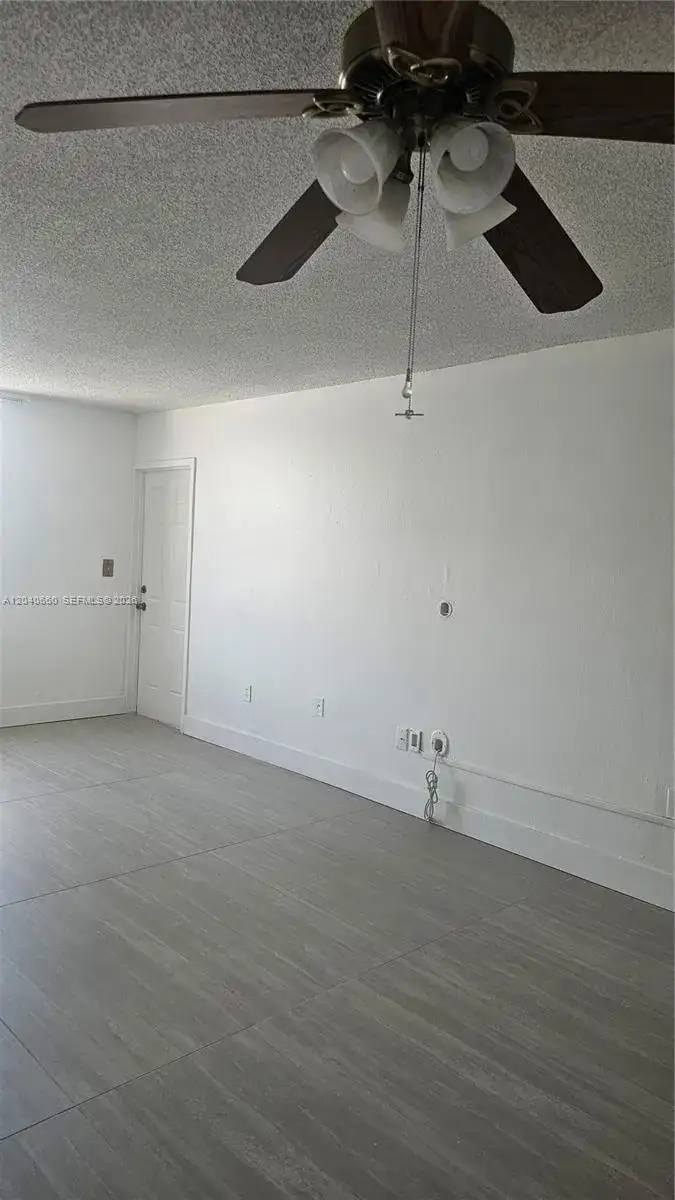 5625 W 20th Ave # 208, Hialeah FL 33012 photo 4