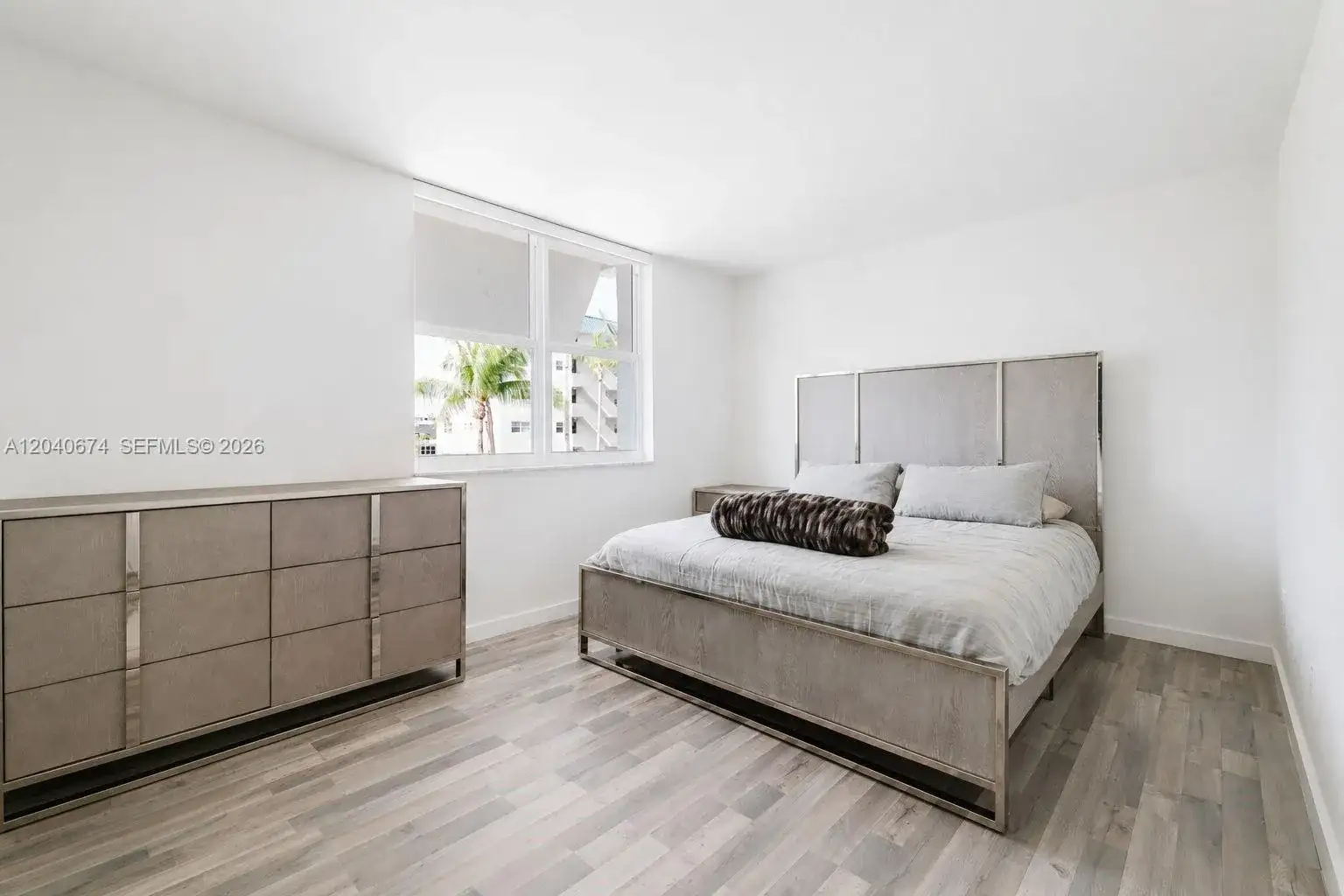 3745 NE 171st St # 27, North Miami Beach FL 33160 photo 2