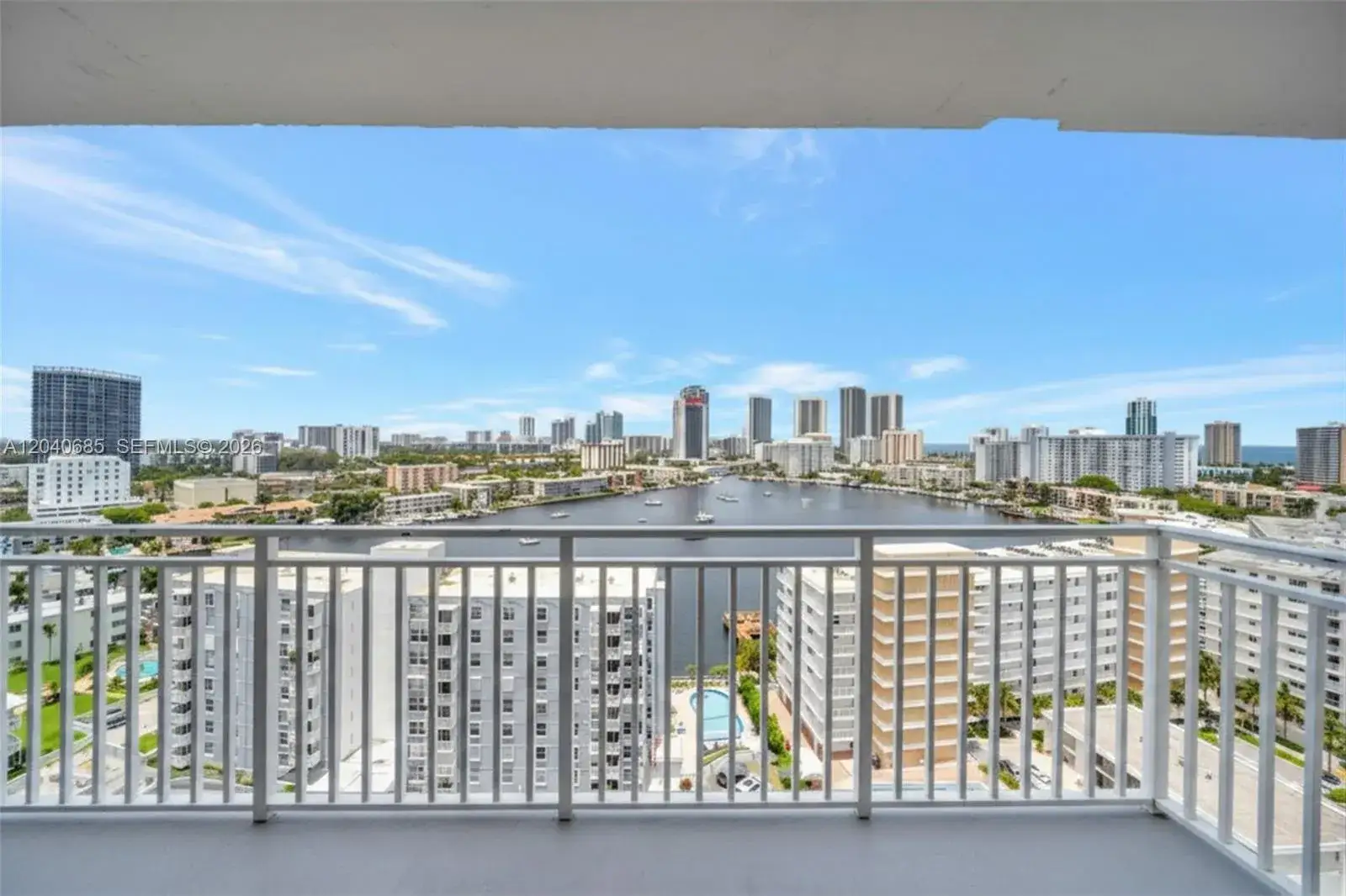 427 Golden Isles Dr # 16H, Hallandale Beach FL 33009