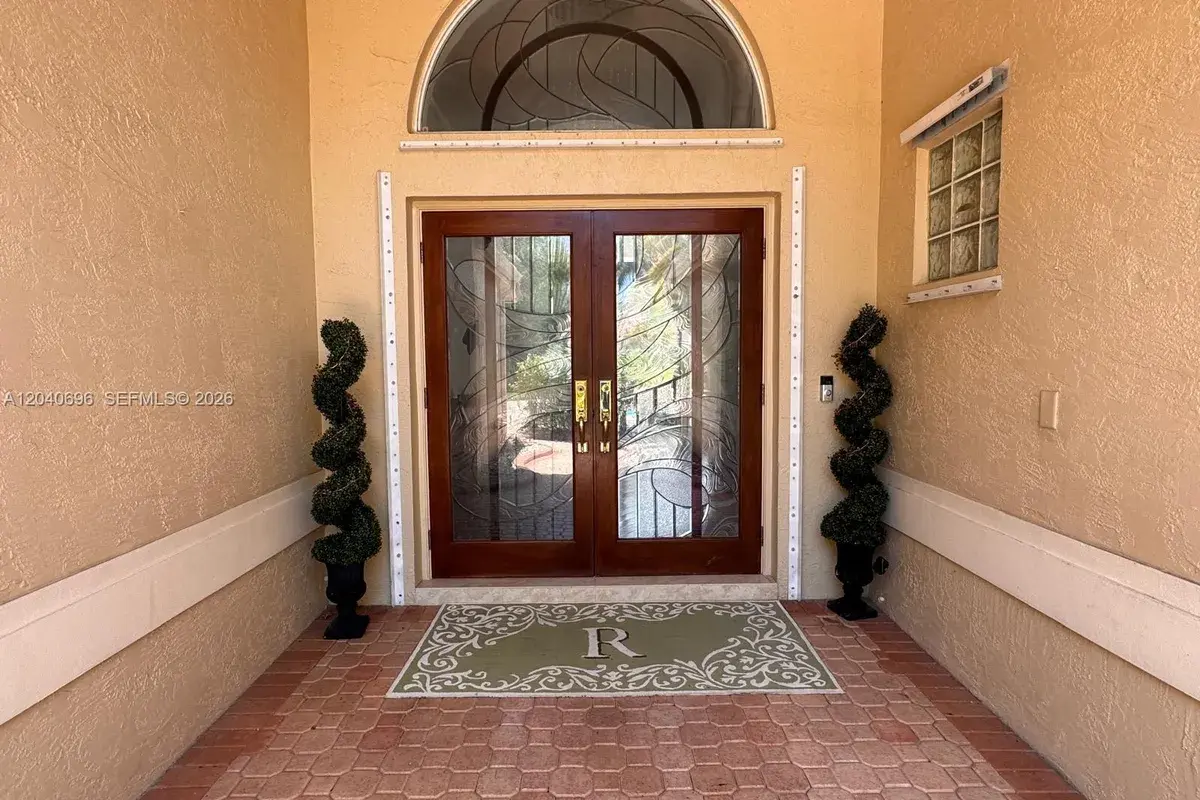 4324 NW 65th Ter, Coral Springs FL 33067