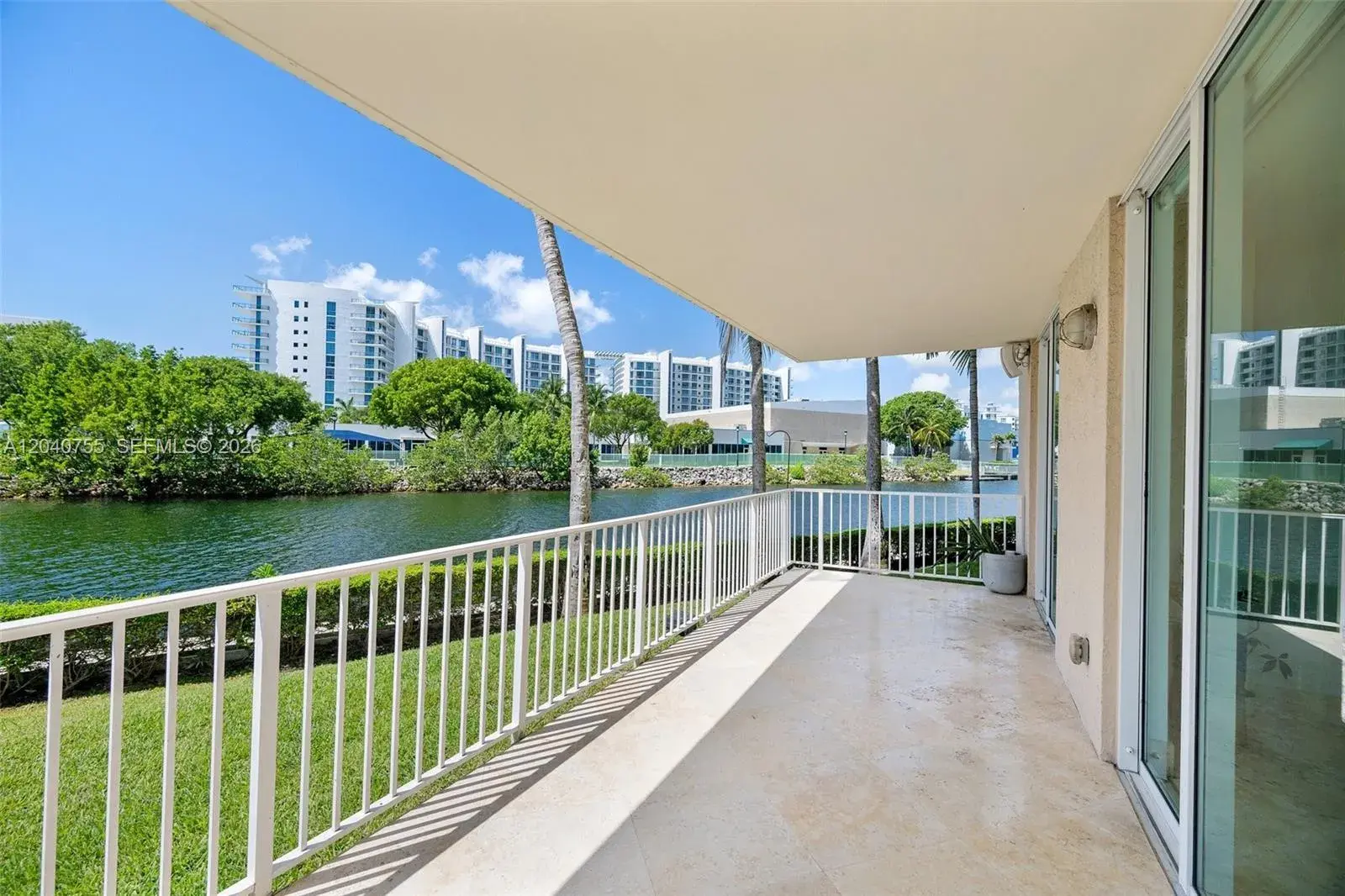 3330 NE 190th St # 114, Aventura FL 33180