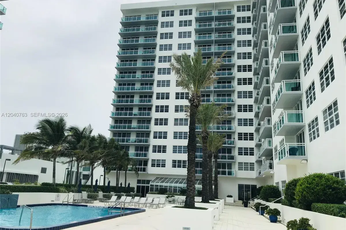 6917 Collins Ave # 506, Miami Beach FL 33141