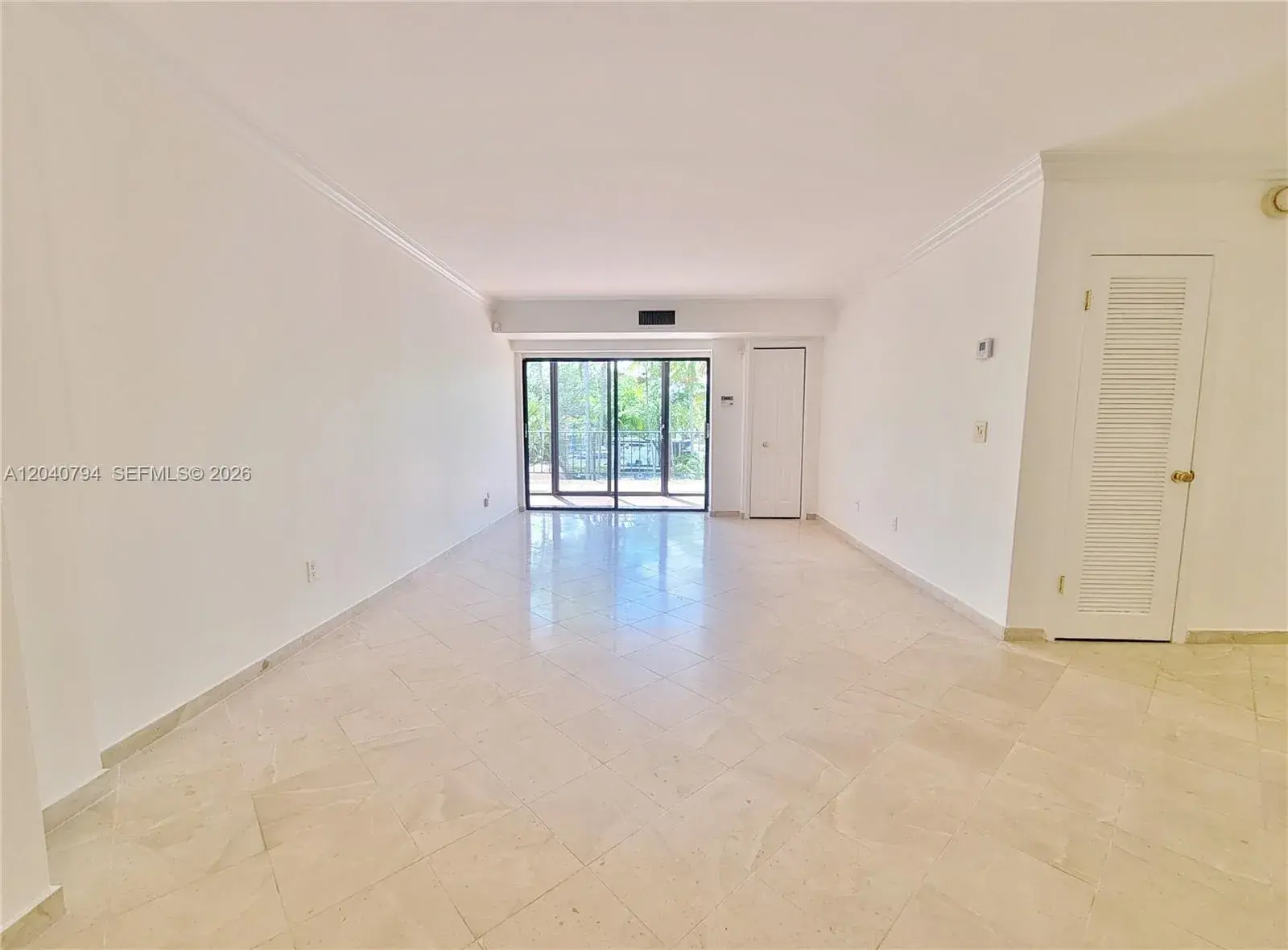 77 Crandon Blvd # 2B, Key Biscayne FL 33149