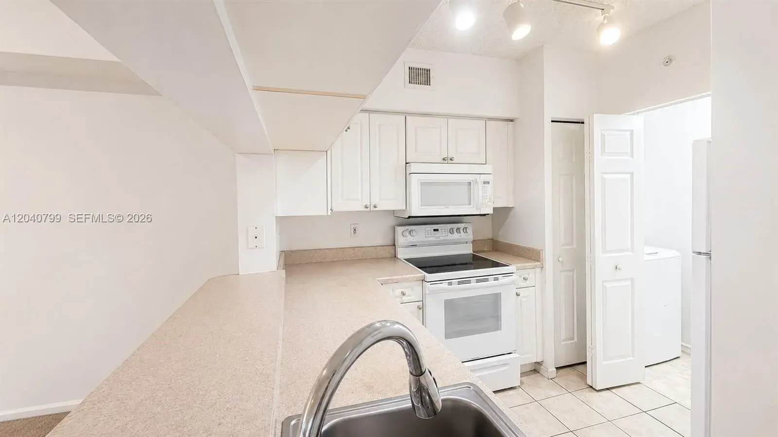 17150 N Bay Rd # 2602, Sunny Isles Beach FL 33160