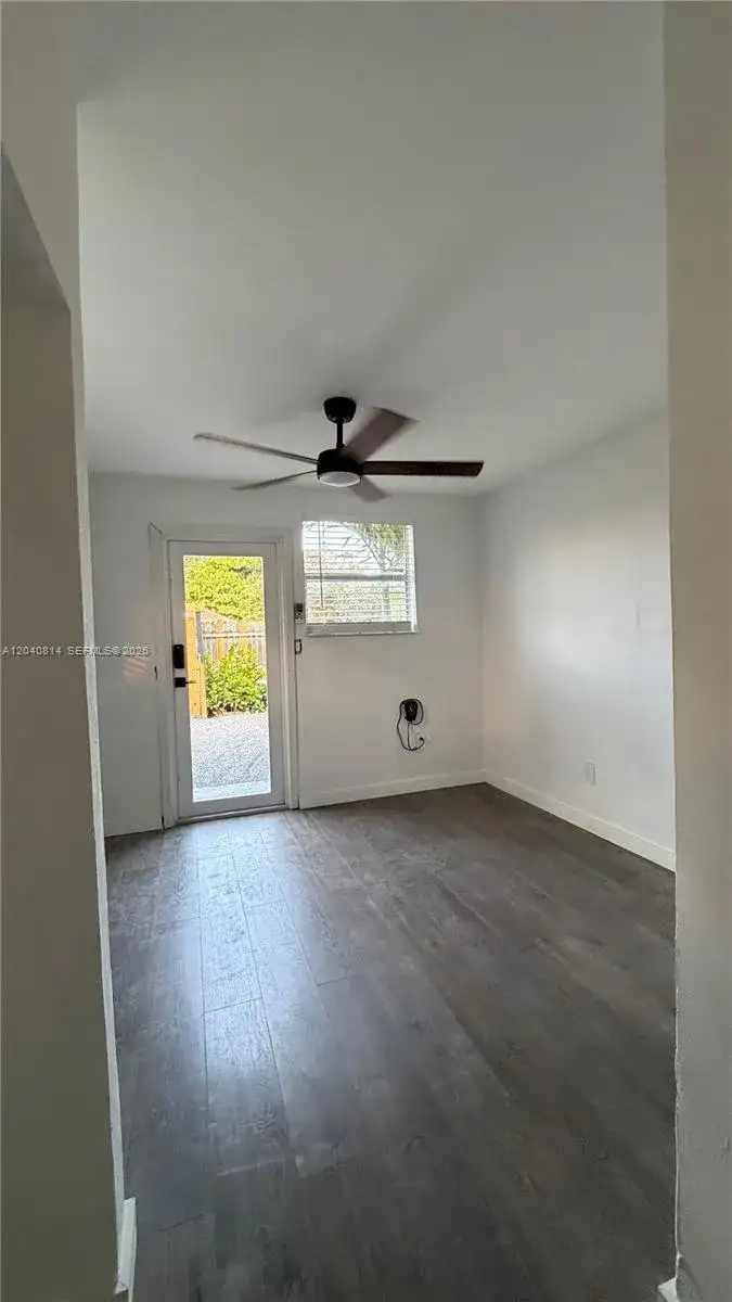 7025 NW 5th Ave # 2, Miami FL 33150 photo 3