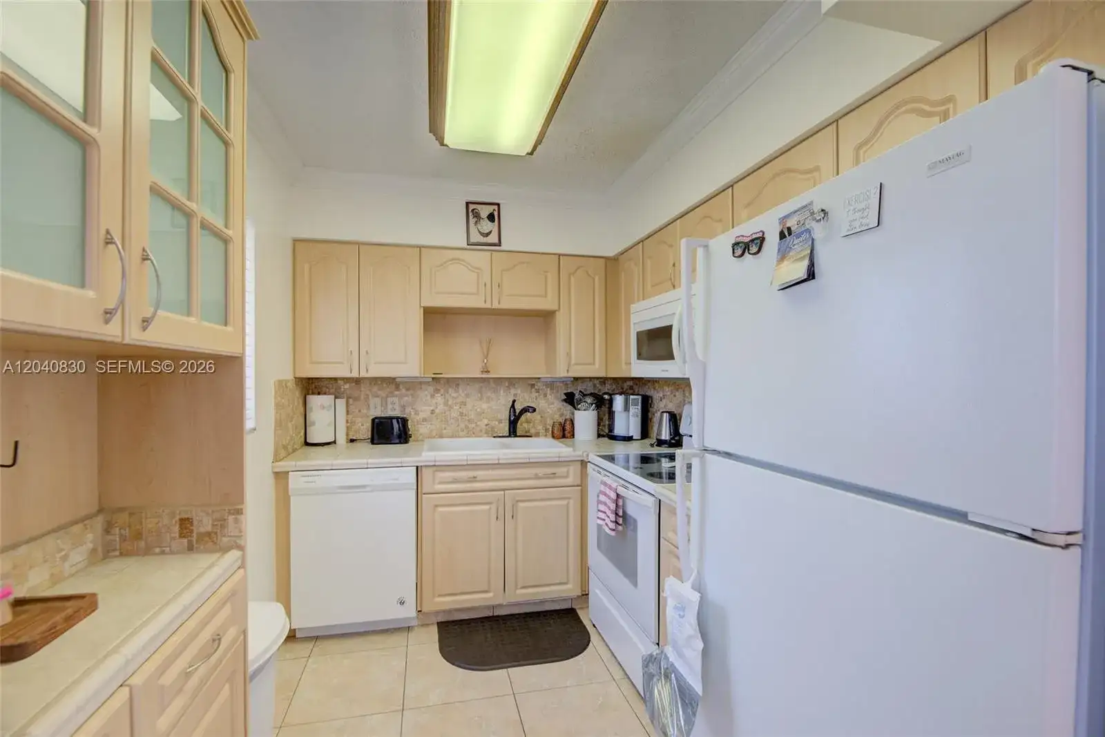 920 SW 10th Ter # 12R, Hallandale Beach FL 33009 photo 2