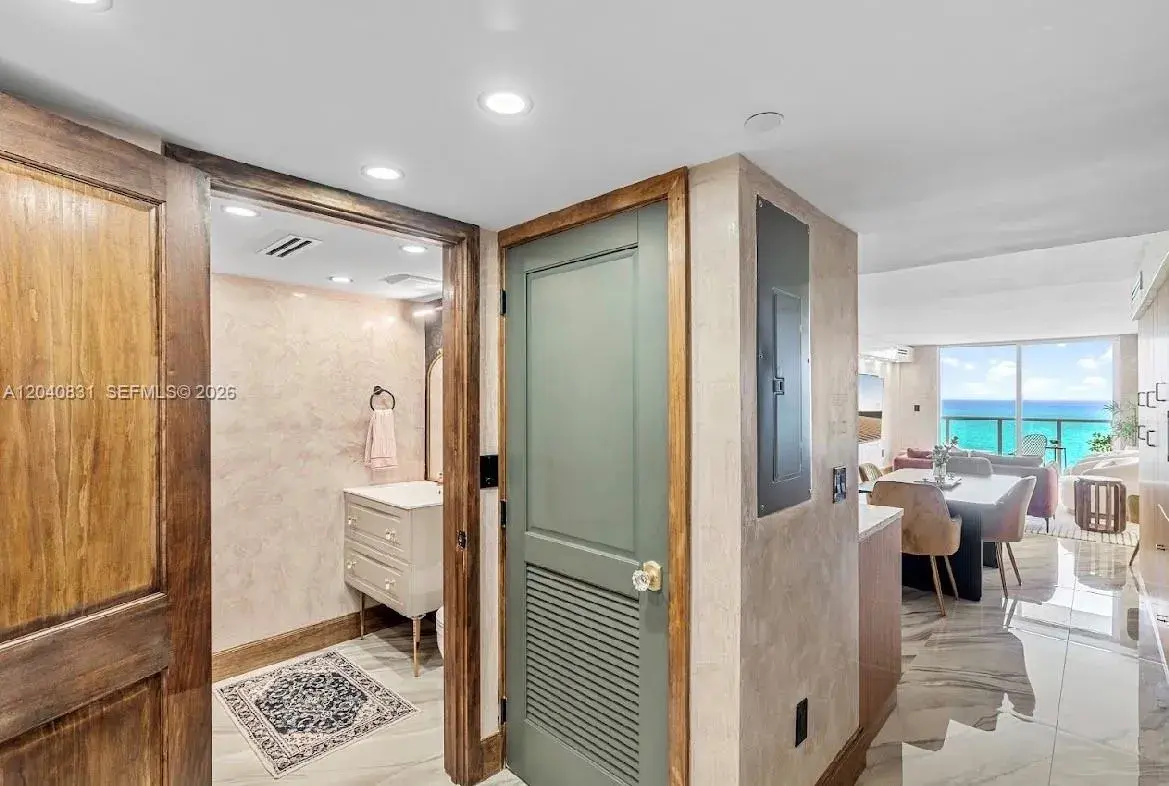 2457 Collins Ave # 1603, Miami Beach FL 33140