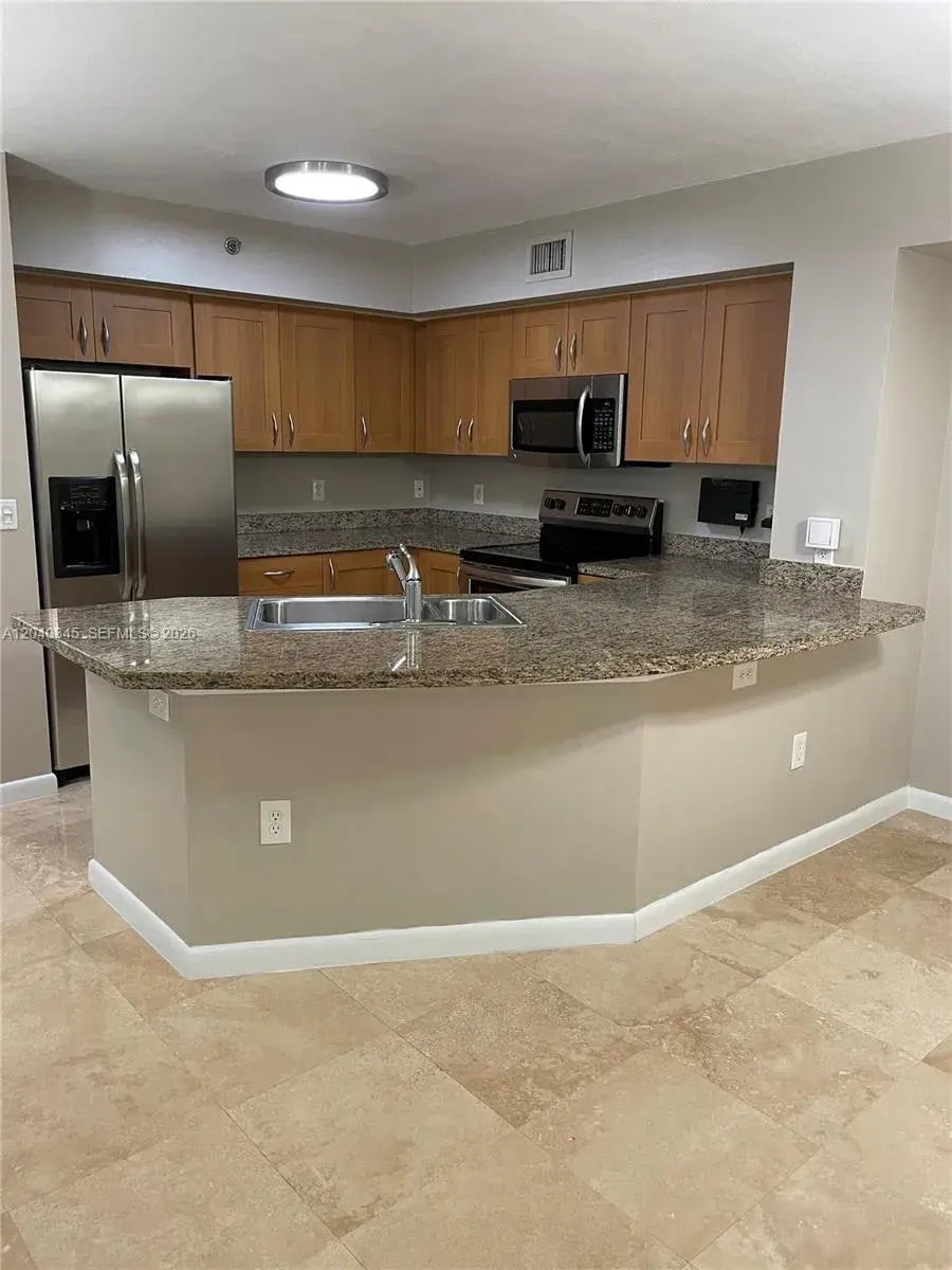 3153 Clint Moore Rd # 106, Boca Raton FL 33496