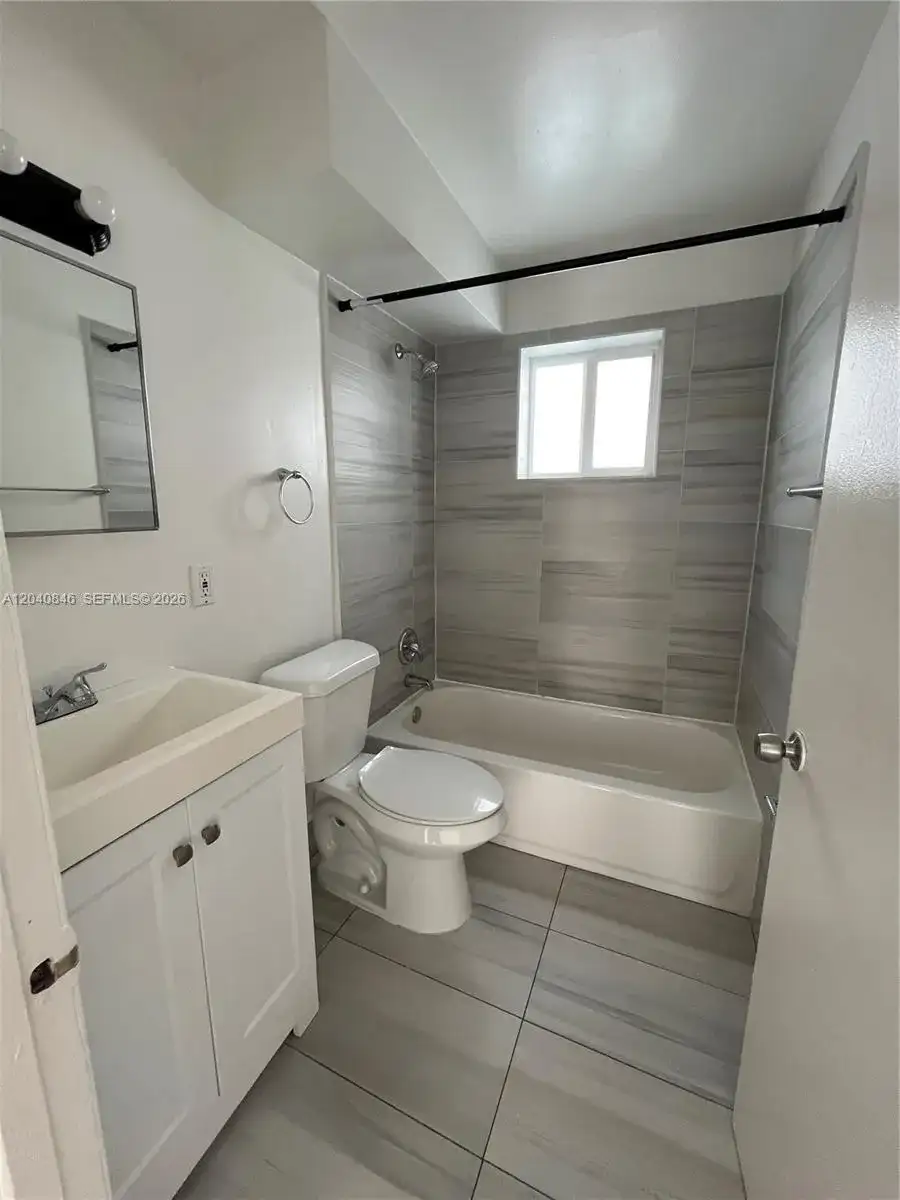 960 Biarritz Dr # 2, Miami Beach FL 33141 photo 5