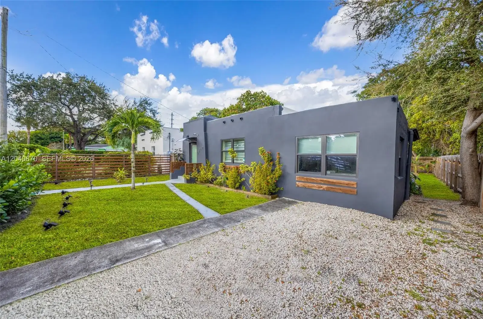 5612 NW 11th Ave, Miami FL 33127 photo 2
