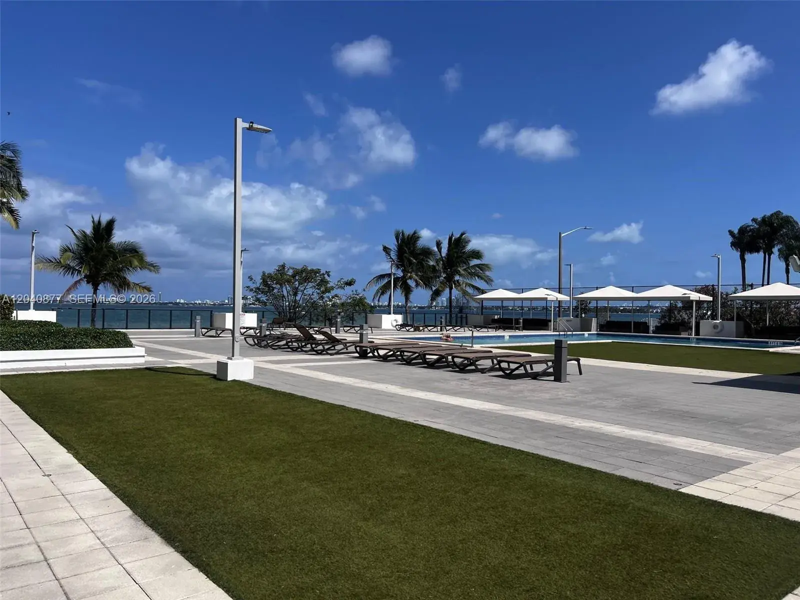 600 NE 36 # 1706, Miami FL 33137