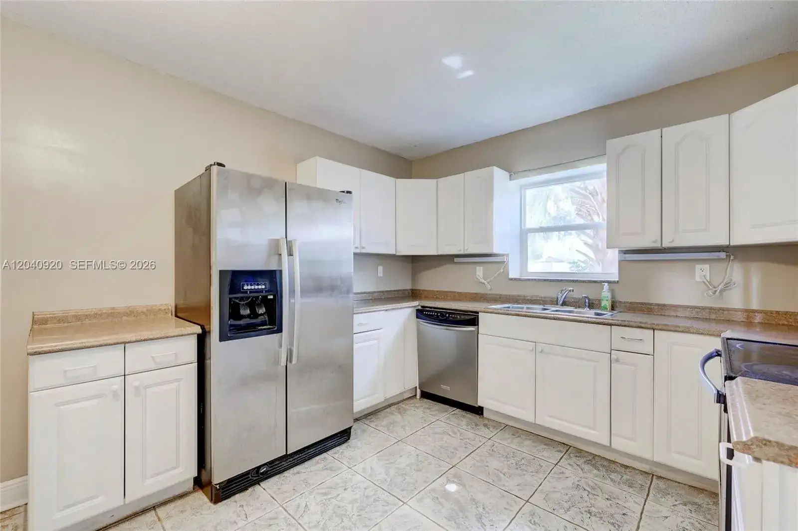 350 Sunshine Dr, Coconut Creek FL 33066 photo 2