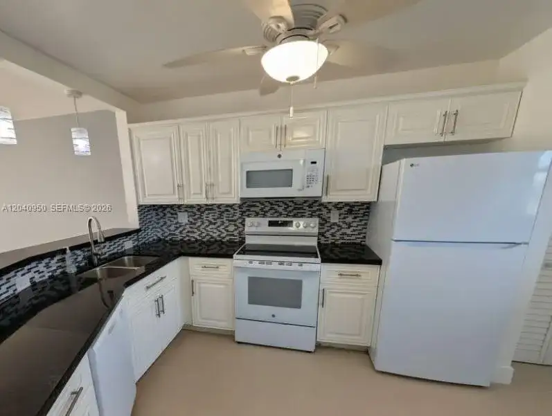 1750 NE 191st St # 3, Miami FL 33179 photo 3